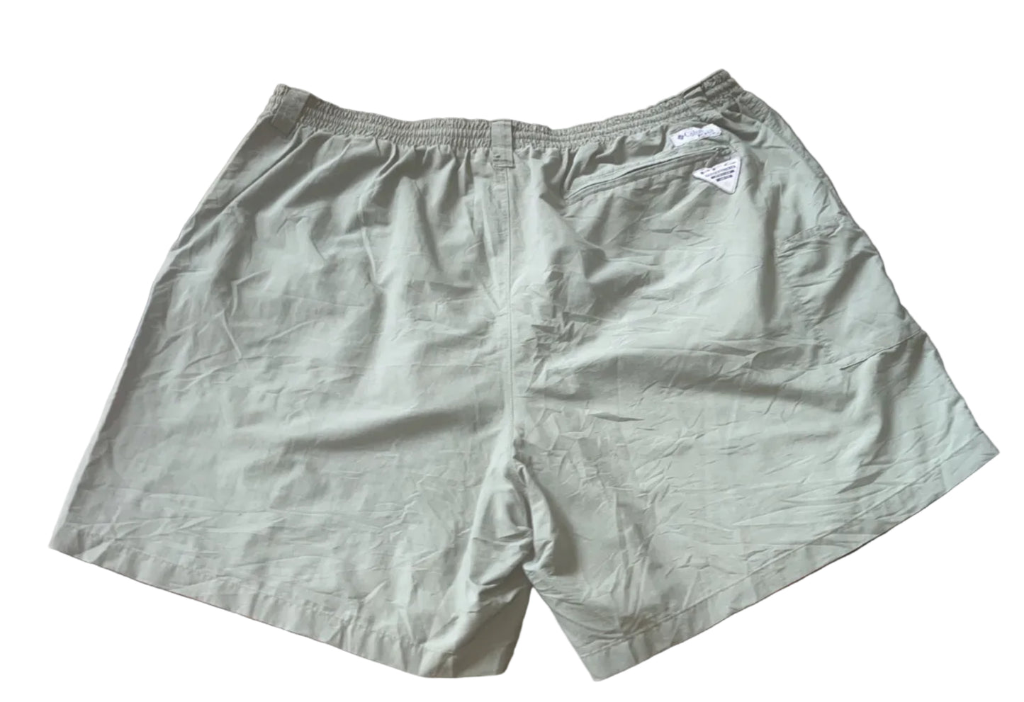 Columbia Shorts Sage Green - Back View