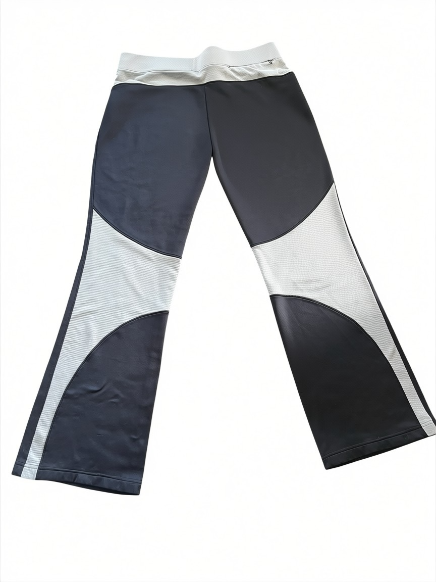 Under Armour ColdGear Fitted Flare Pants – Size L