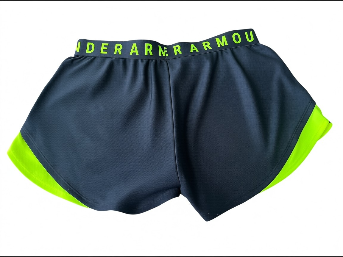 Under Armour Loose HeatGear Running Shorts – Black/Neon Yellow – Size M
