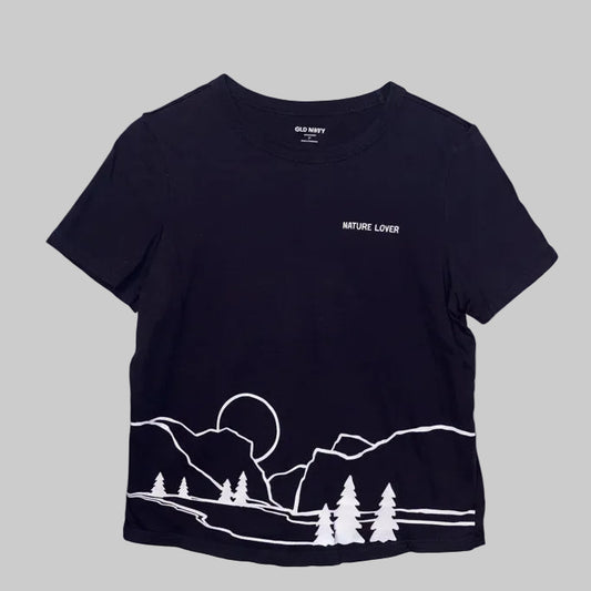 Old Navy "Nature Lover" Graphic Tee