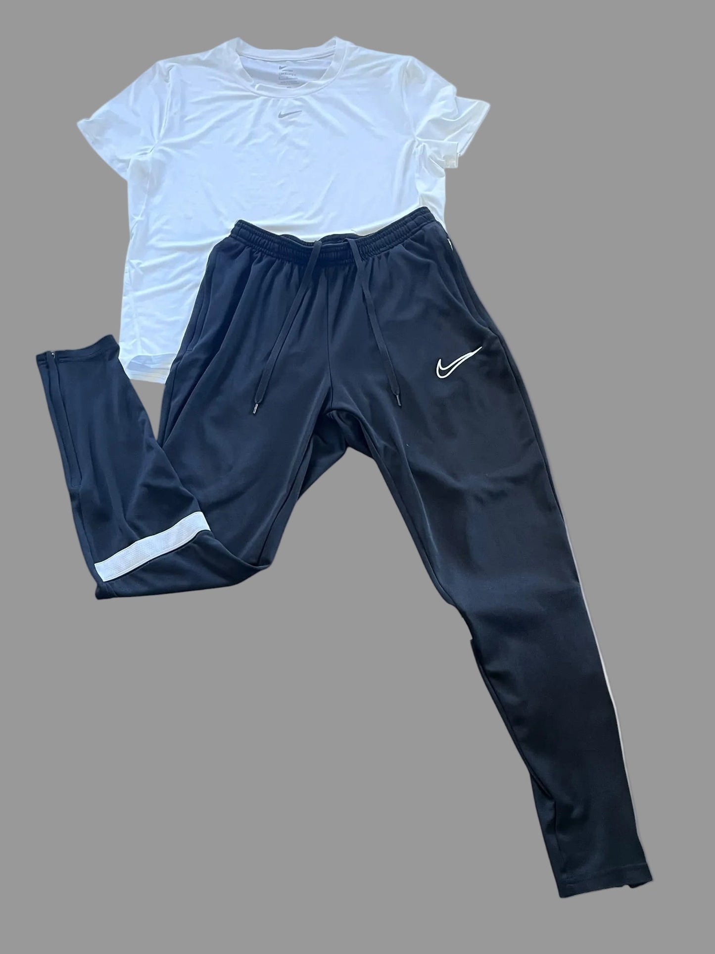 Nike Dri-FIT Outfit Set – Tee & Track Pants – Size Small