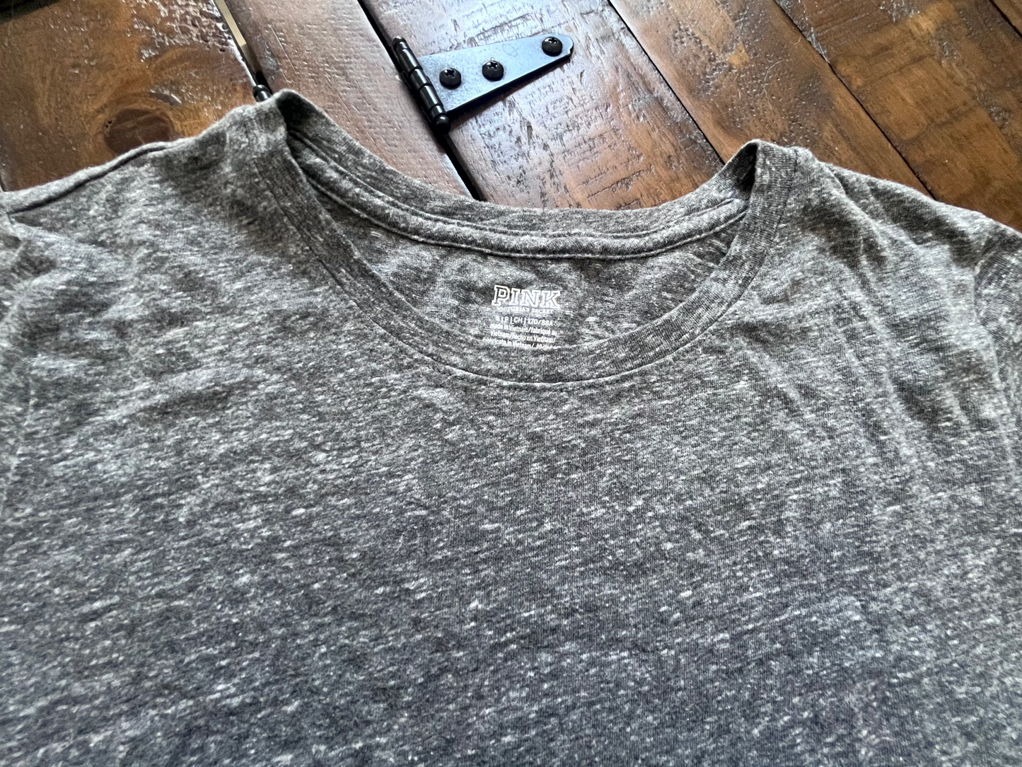 PINK Victoria's Secret Shimmer Burnout Tee – Grey – Size S