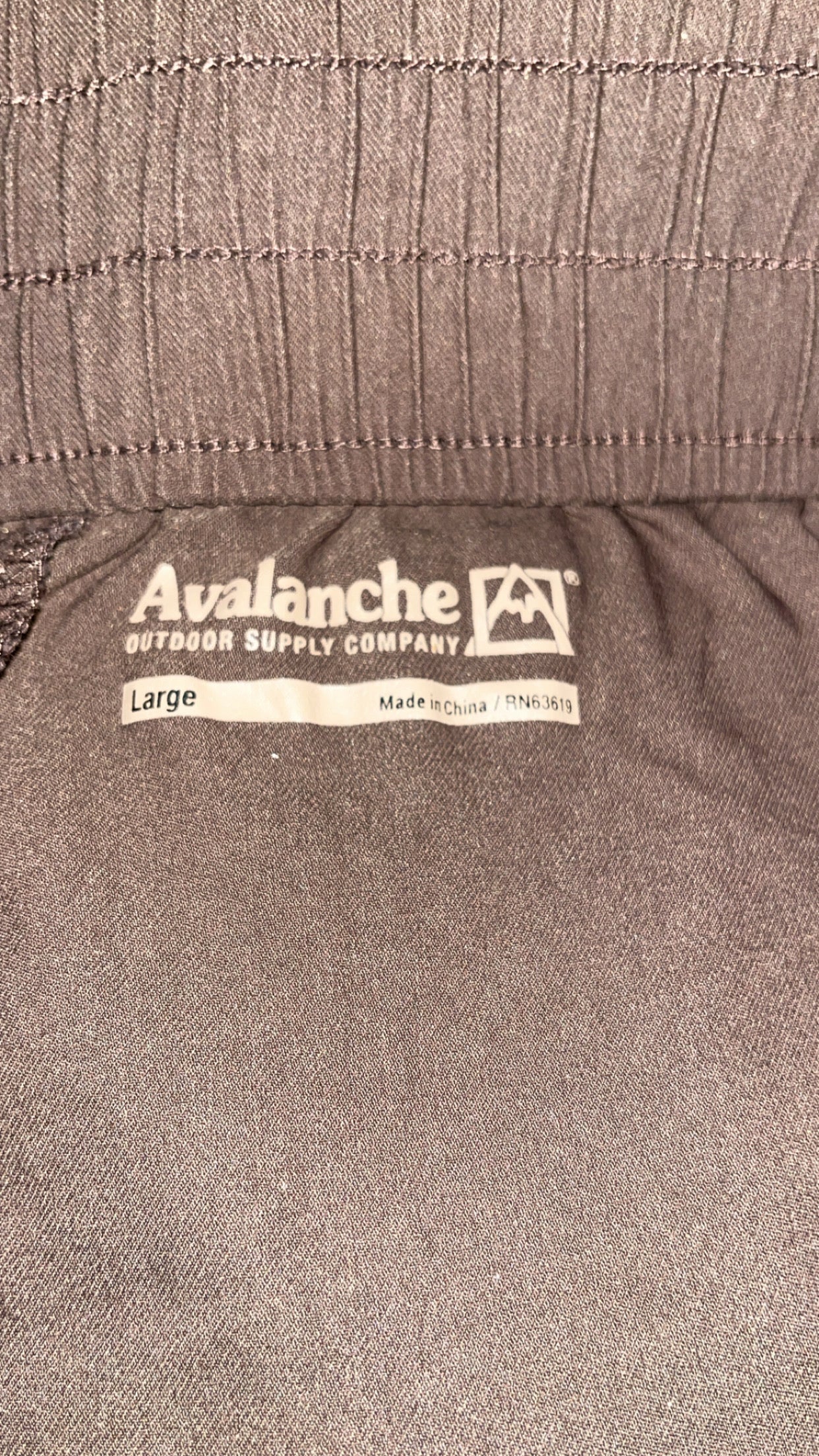 Avalanche Outdoor Supply size label Large