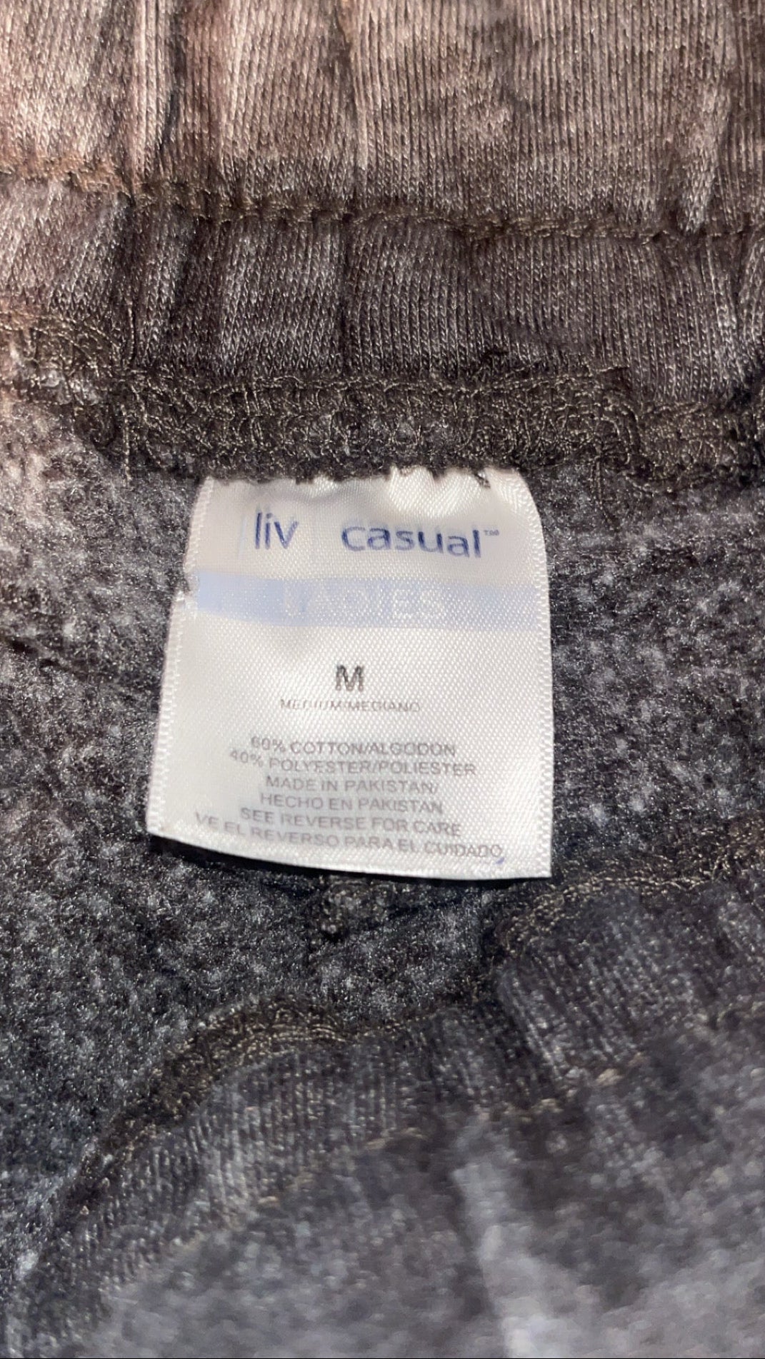Liv Casual shorts label Medium Made in Pakistan