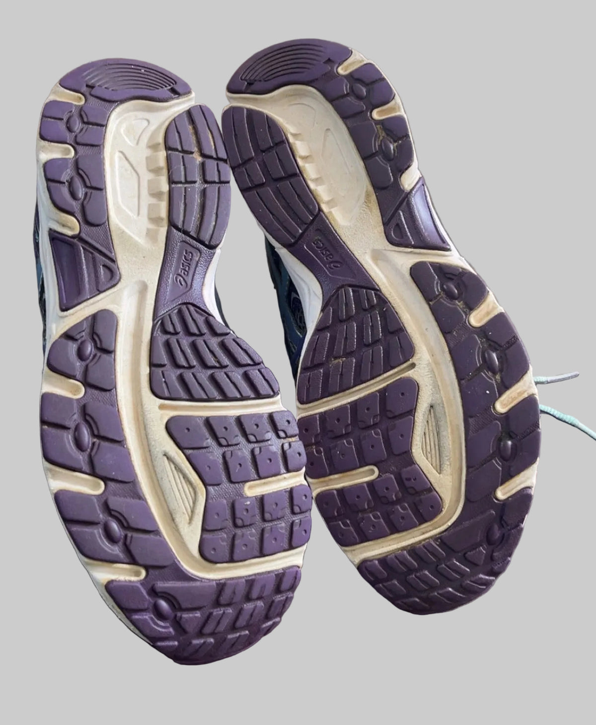 Heel view of ASICS GEL-Contend 2 running shoes