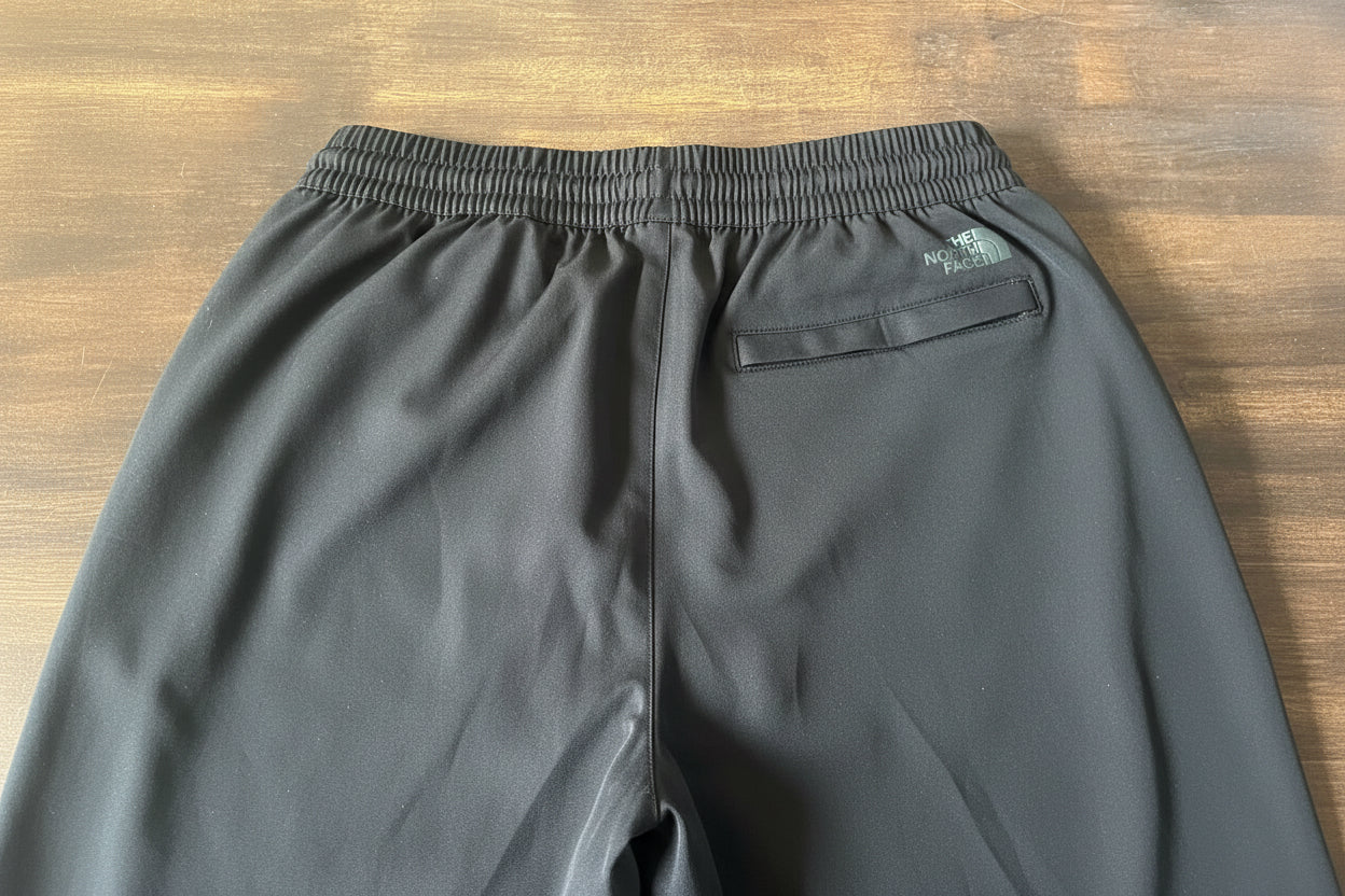 The North Face Joggers – Black (Men's S / Women's M)