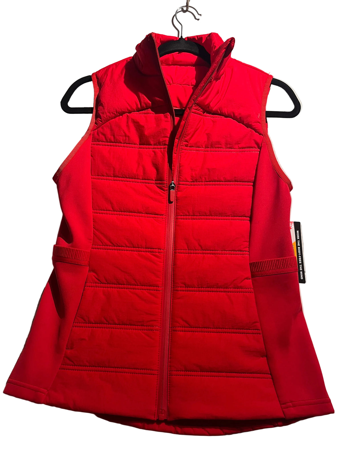 Avia Performance quilted vest – front view red