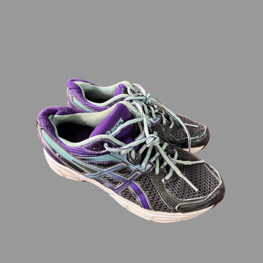 Outsoles of ASICS GEL-Contend 2 running shoes